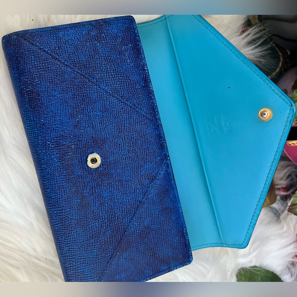 MCM Snap Long Wallet - Picture 5 of 13